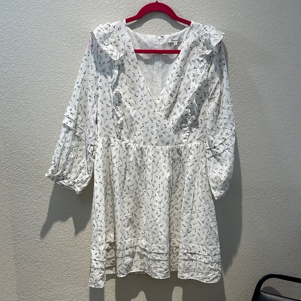Madewell White Floral V-Neck Ruffle Dress Size 14